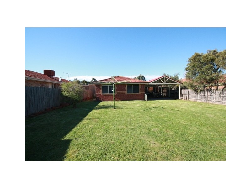 6 Warrawong Drive, Berwick VIC 3806