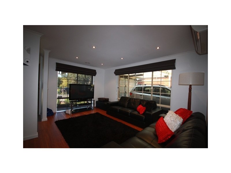 6 Warrawong Drive, Berwick VIC 3806