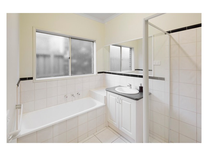 2 Gellibrand Court, Berwick VIC 3806