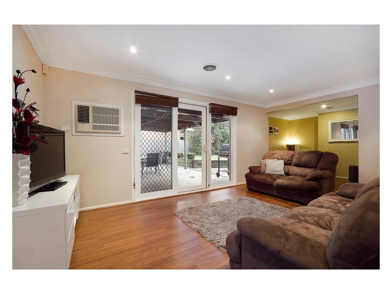 28 Coowarra Way, Berwick VIC 3806