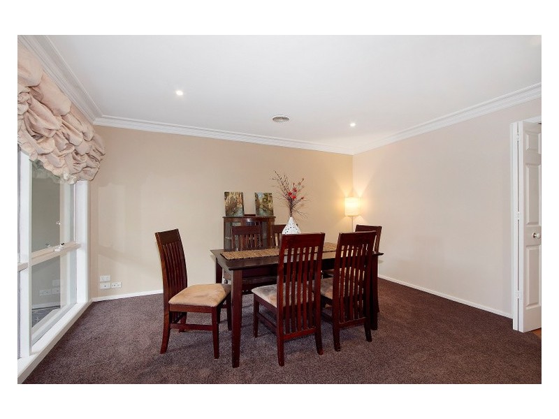 28 Coowarra Way, Berwick VIC 3806