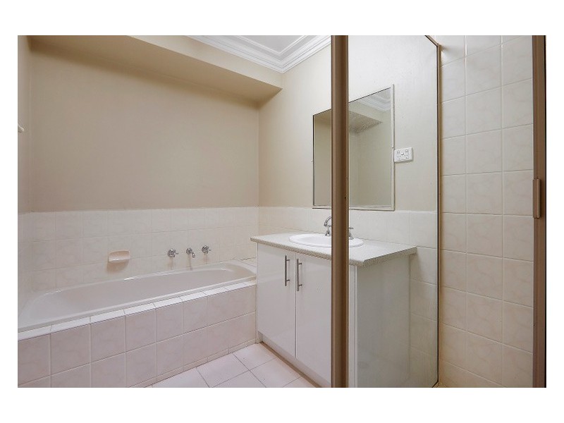 28 Coowarra Way, Berwick VIC 3806