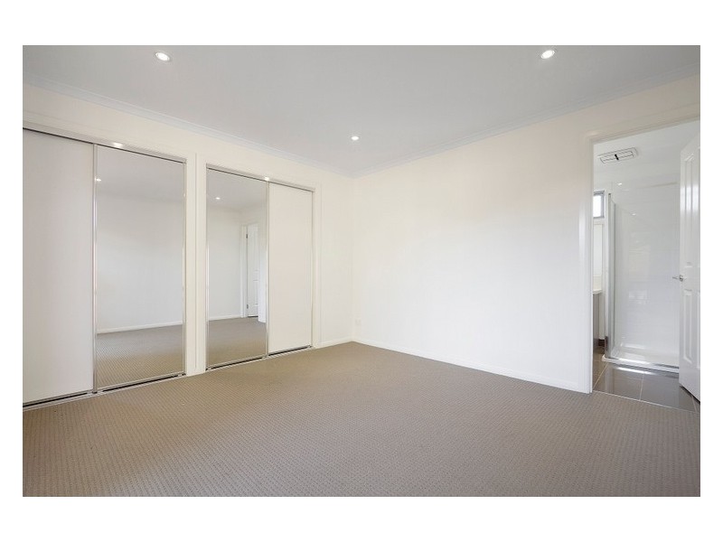 Unit 2/2 Emerald Court, Narre Warren VIC 3805