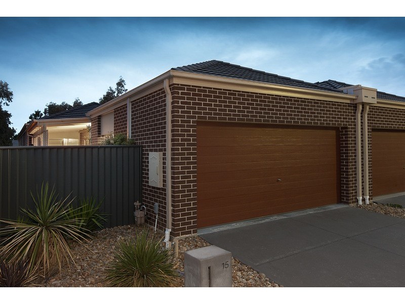 15 Tranquil Lane, Cranbourne North VIC 3977