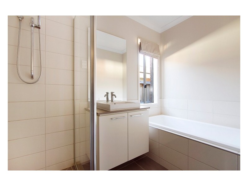 50 Evesham Street, Cranbourne North VIC 3977