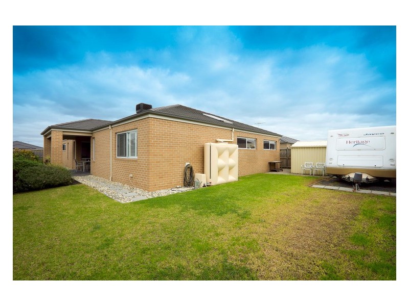 110 Skyline Way, Berwick VIC 3806