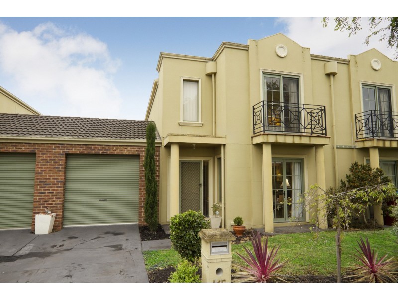 415 Centre Road, Berwick VIC 3806