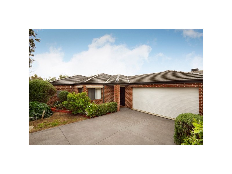 2/13 Marina Court, Berwick VIC 3806
