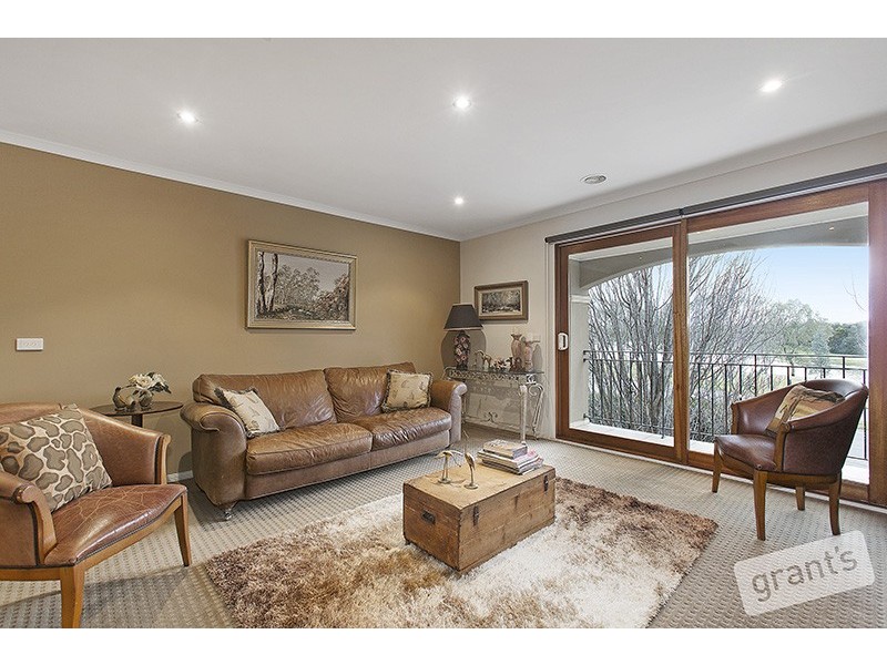 2 Glenmaggie Close, Berwick VIC 3806