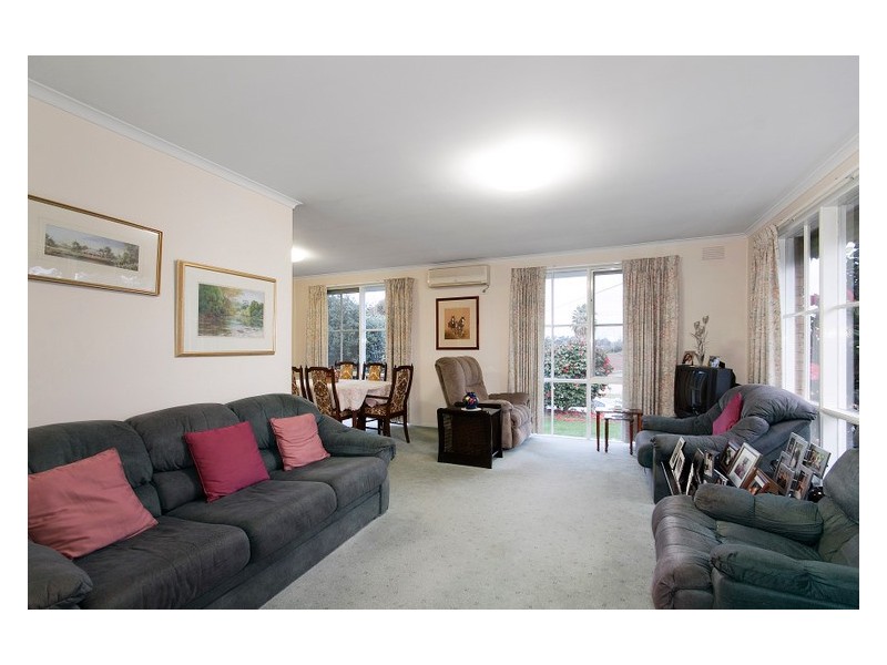 7 Raven Crescent, Narre Warren VIC 3805