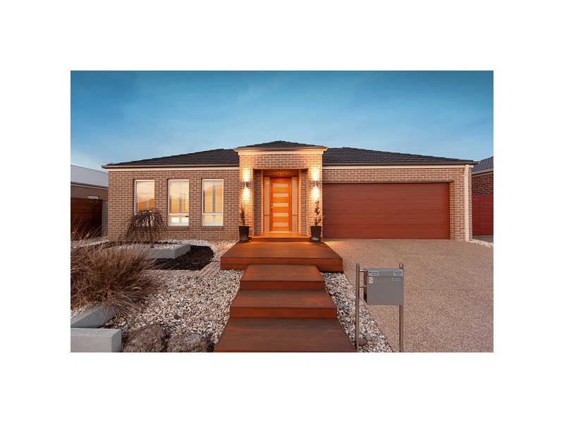 52 Montpelier Drive, Berwick VIC 3806