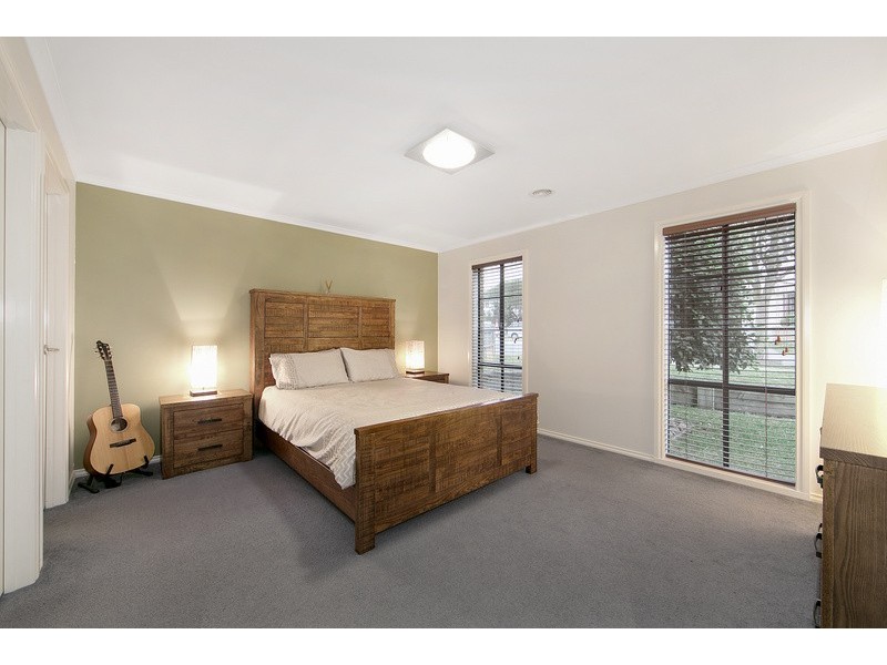 176 The Promenade, Narre Warren South VIC 3805