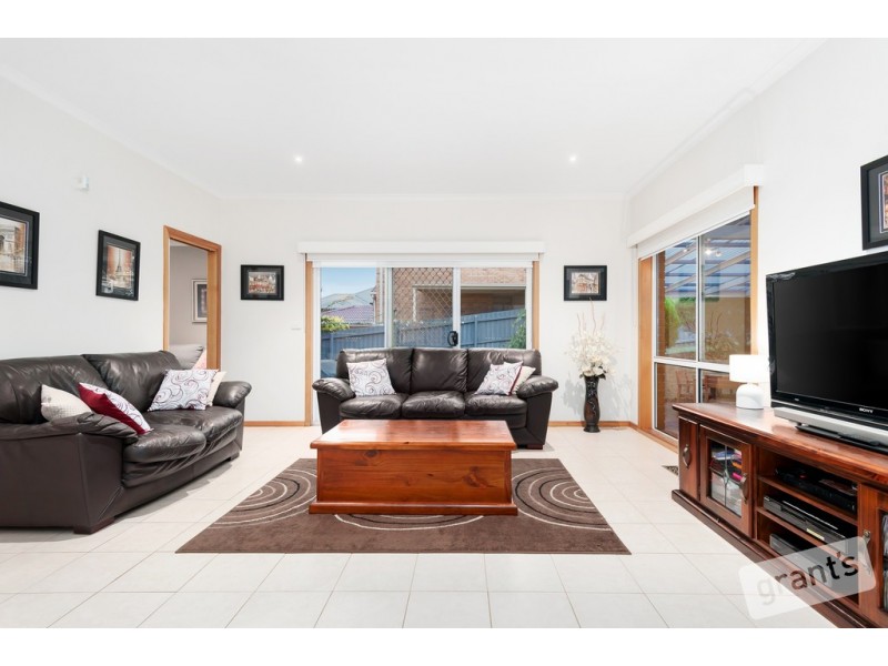 26 Grantham Crescent, Berwick VIC 3806