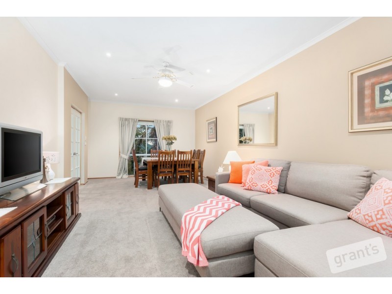 26 Grantham Crescent, Berwick VIC 3806