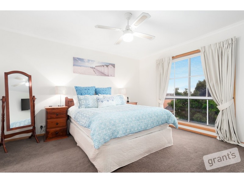 26 Grantham Crescent, Berwick VIC 3806