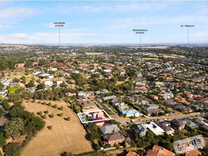 26 Grantham Crescent, Berwick VIC 3806