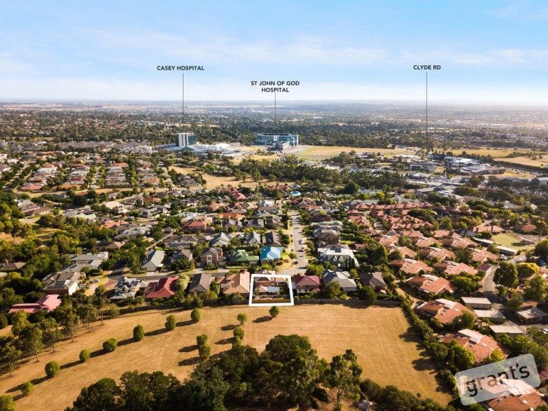 26 Grantham Crescent, Berwick VIC 3806