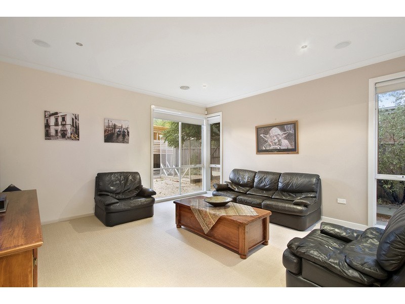 15 Springwater Crescent, Cranbourne VIC 3977