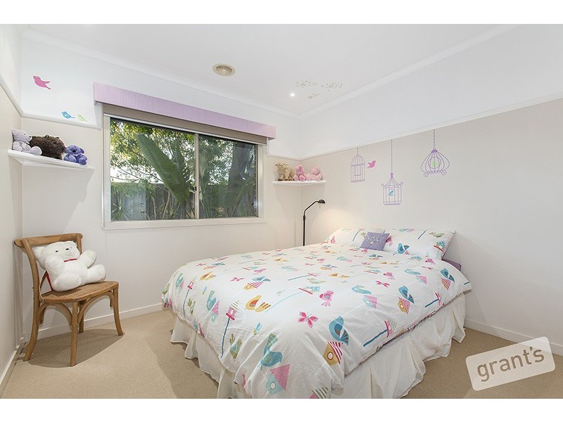 33 Ridgemont Drive, Berwick VIC 3806