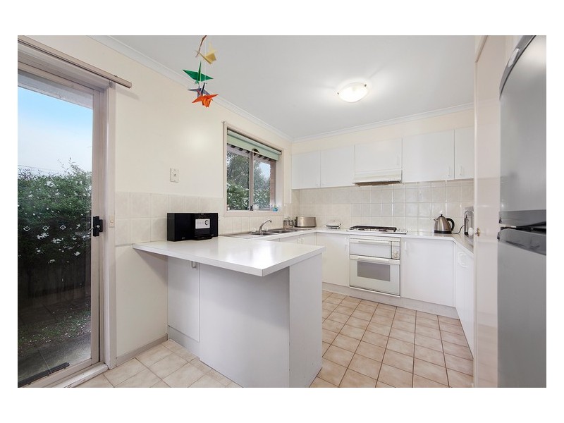 2/1 Jane Street, Berwick VIC 3806