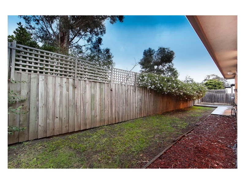 2/1 Jane Street, Berwick VIC 3806