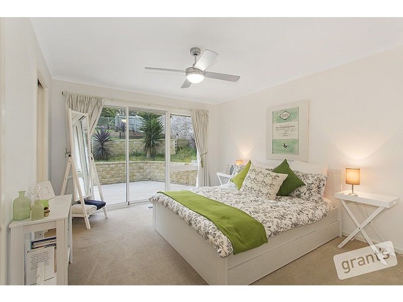 22 Outlook Drive, Berwick VIC 3806