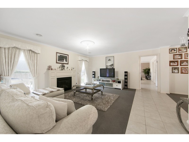 7 Locarno Place, Narre Warren South VIC 3805