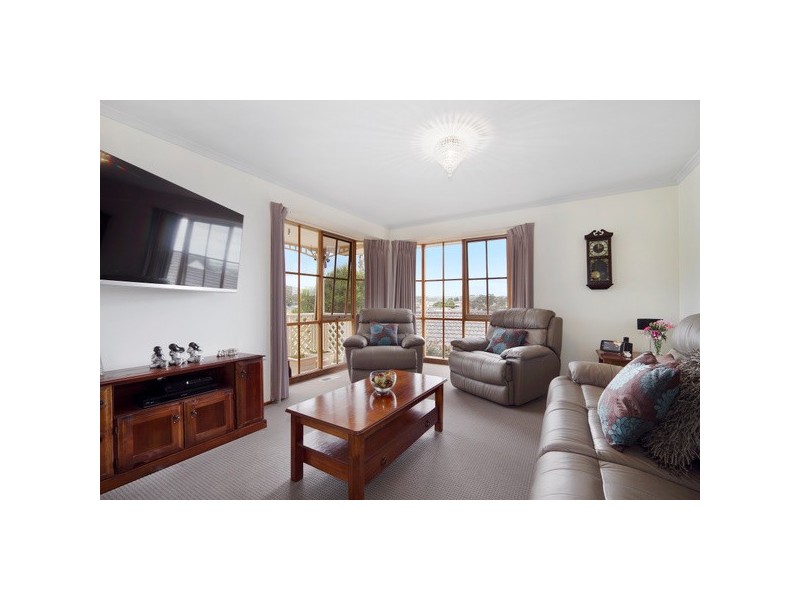 29 Union Ave, Pakenham VIC 3810