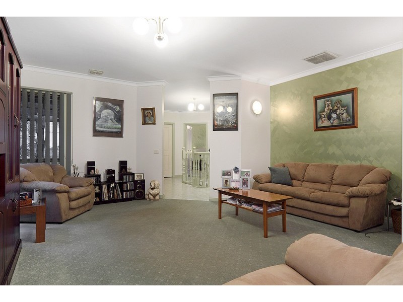 5 Telford Drive, Berwick VIC 3806