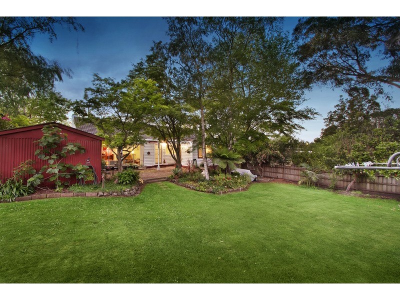 10 Edwardes Street, Berwick VIC 3806