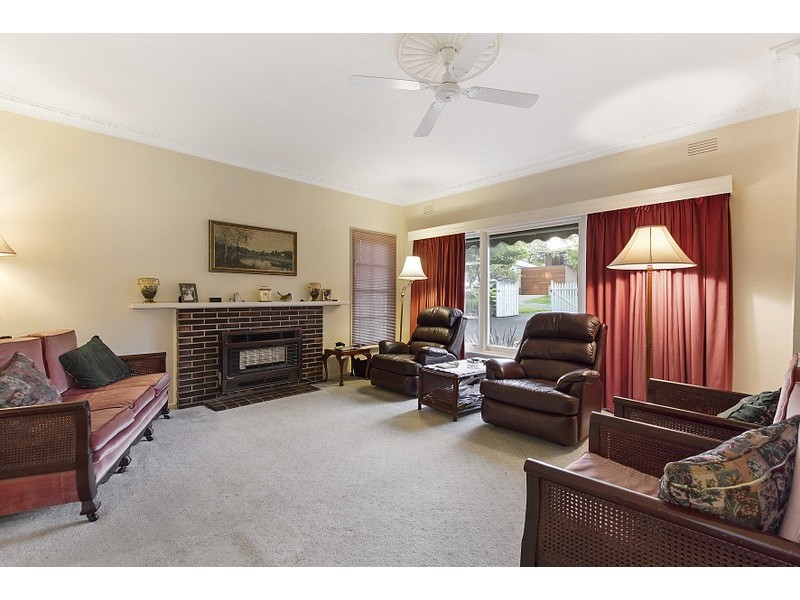 10 Edwardes Street, Berwick VIC 3806