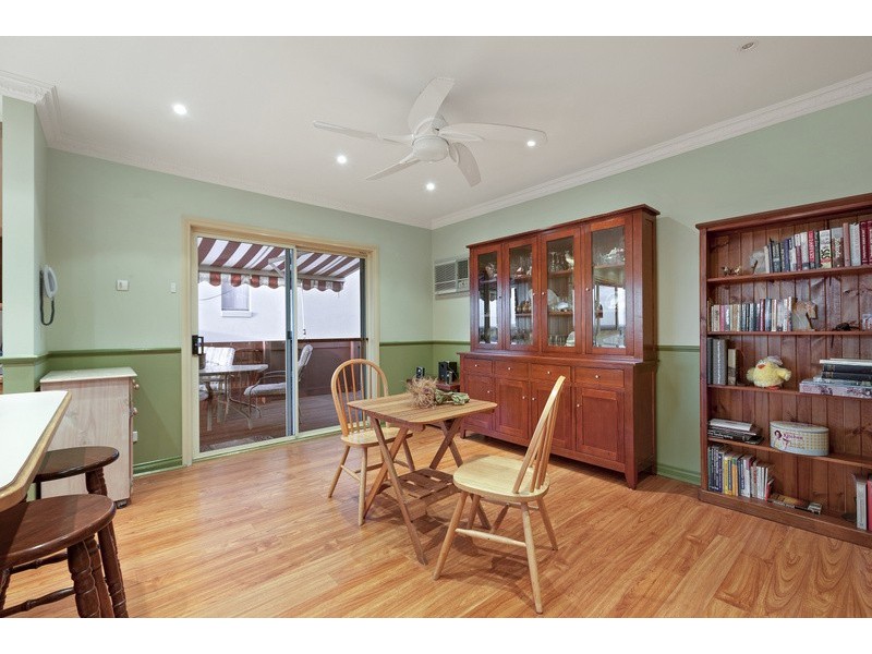 49 Lawrence Drive, Berwick VIC 3806