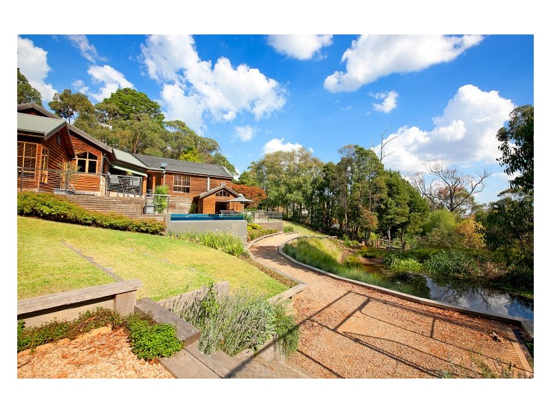 2b McBride Road, Beaconsfield Upper VIC 3808