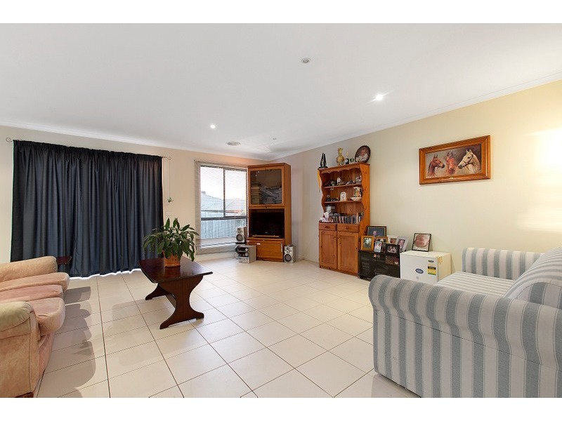 7 Melzak Way, Berwick VIC 3806