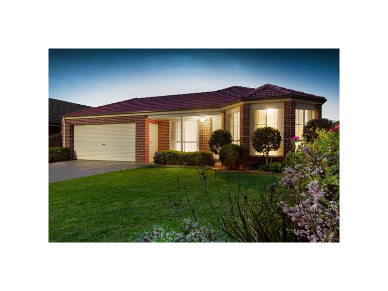 7 Streeton Court, Pakenham VIC 3810