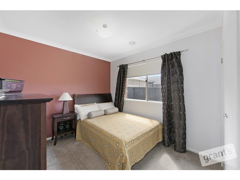 24 Sabel Drive, Cranbourne North VIC 3977