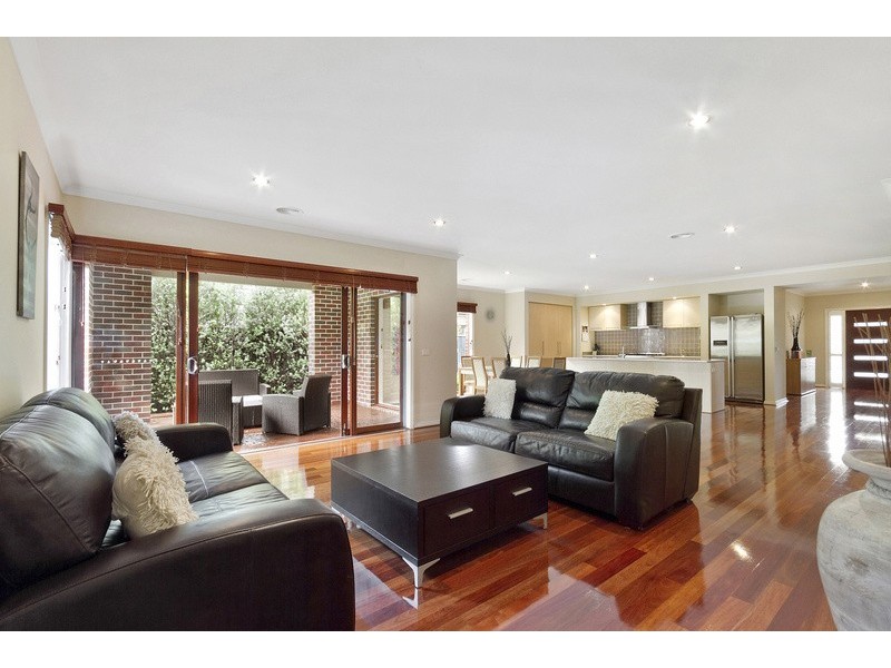 10 Misty Close, Berwick VIC 3806