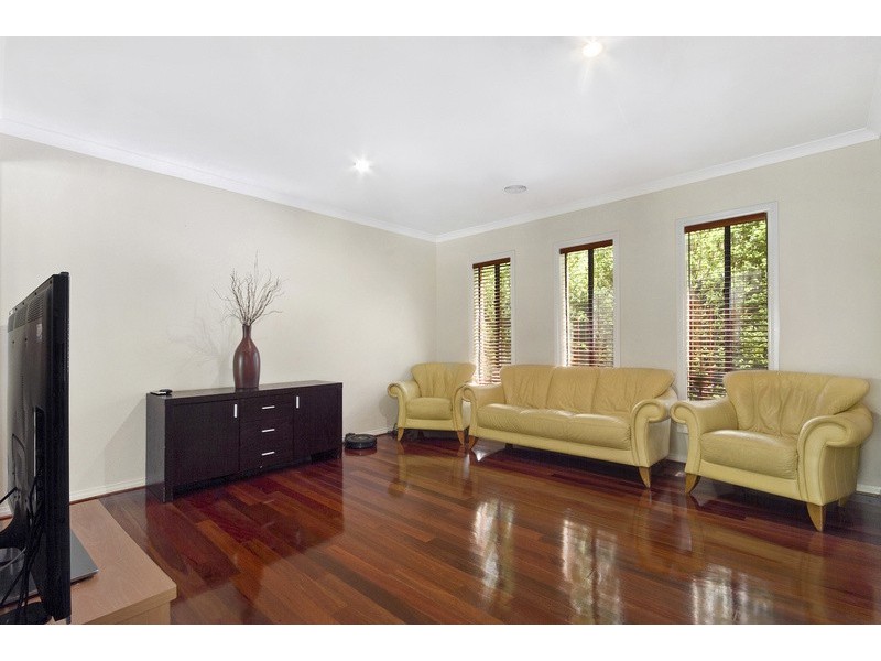 10 Misty Close, Berwick VIC 3806