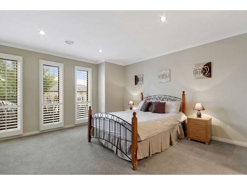 10 Misty Close, Berwick VIC 3806