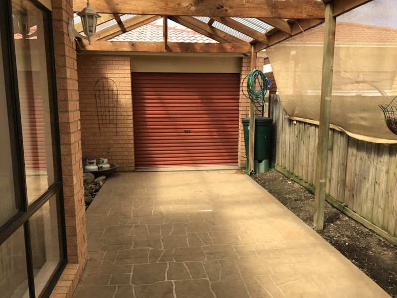 30 Central Parkway, Cranbourne West VIC 3977