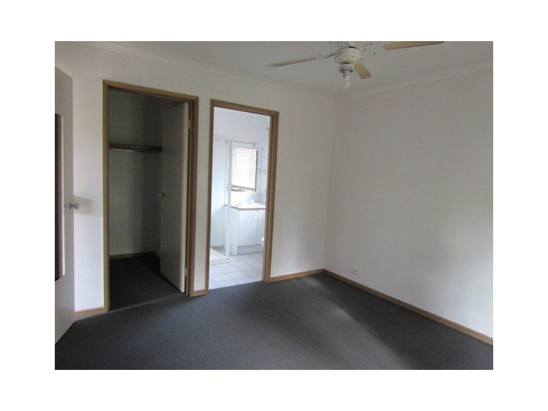 35 Insignia Crescent, Berwick VIC 3806