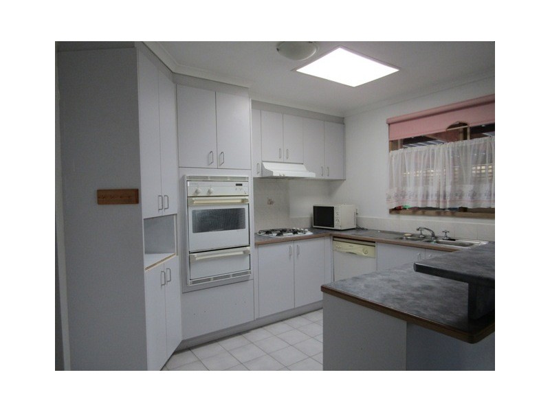 35 Insignia Crescent, Berwick VIC 3806