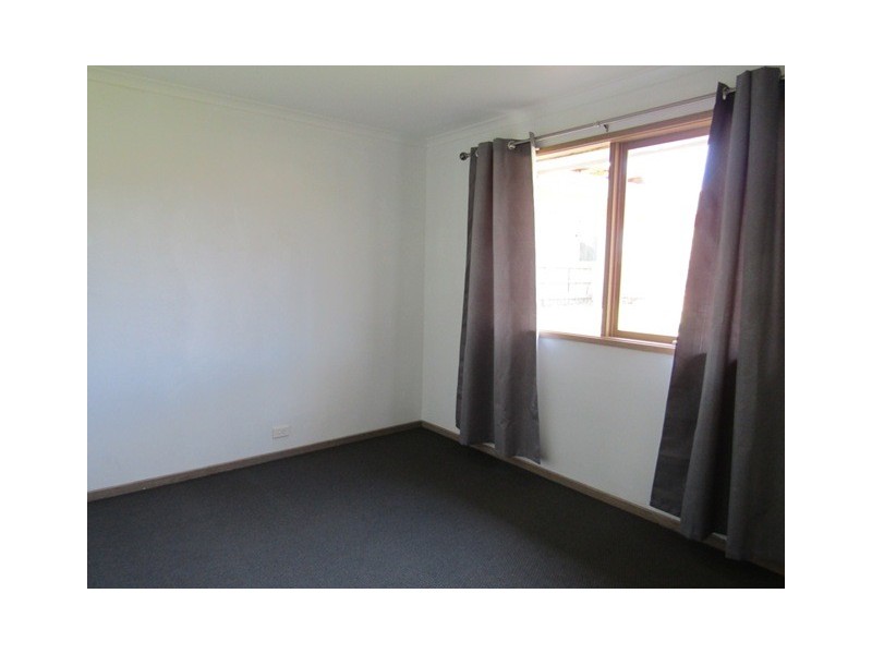 35 Insignia Crescent, Berwick VIC 3806