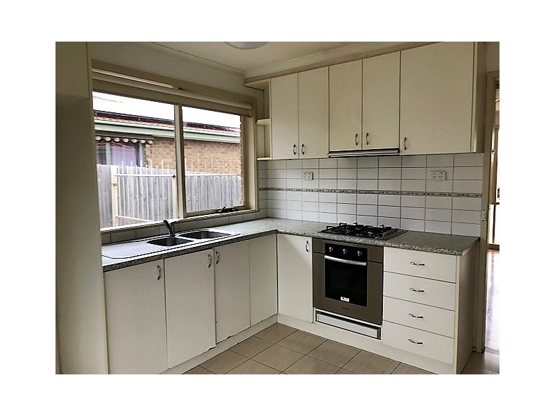 34 Saxonwood Drive, Narre Warren VIC 3805