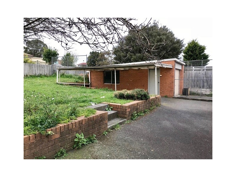 34 Saxonwood Drive, Narre Warren VIC 3805