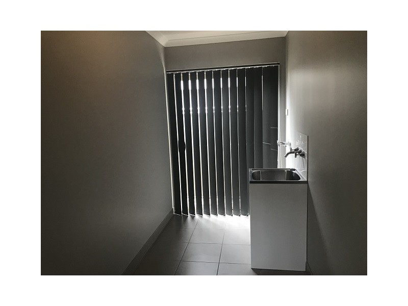 10 Meditate Lane, Cranbourne North VIC 3977