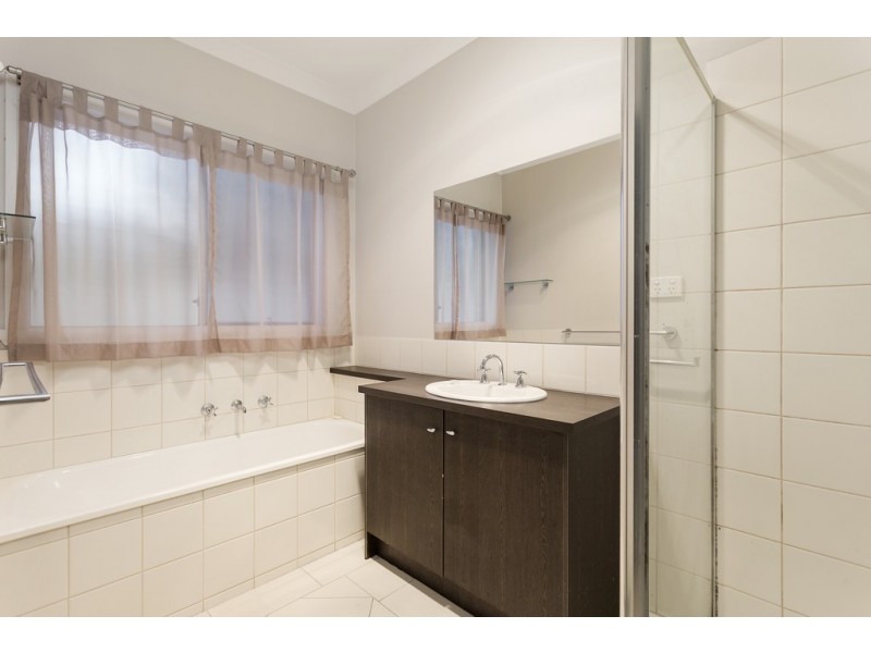 10 Cathedral Close, Pakenham VIC 3810