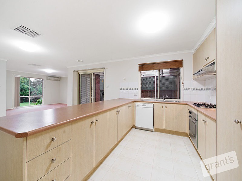 41 John Fisher Drive, Berwick VIC 3806