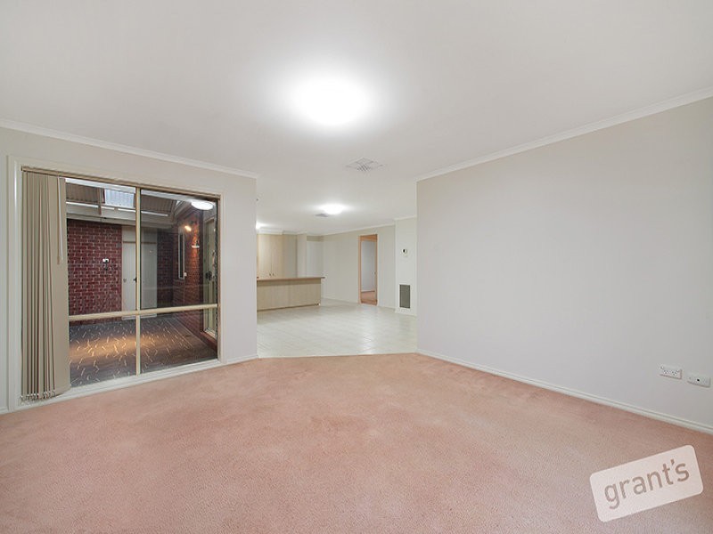 41 John Fisher Drive, Berwick VIC 3806