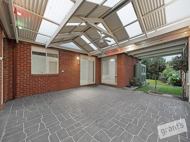 41 John Fisher Drive, Berwick VIC 3806